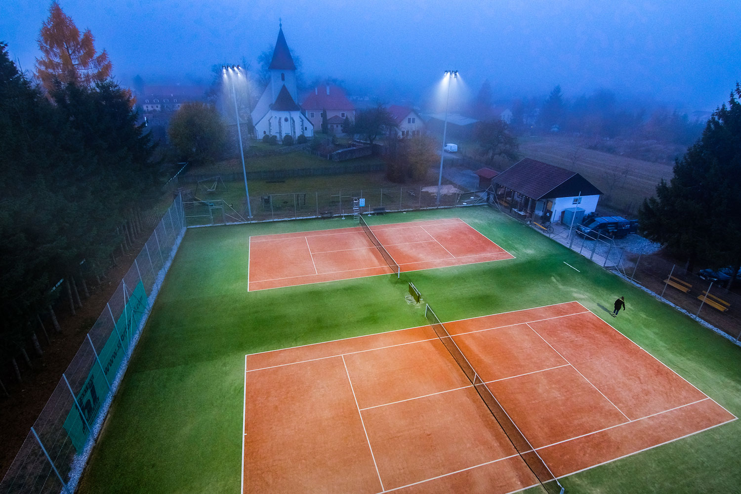 Read more about the article Sportunion Tennis Club Großgöttfritz SmartArena LED Floodlighting