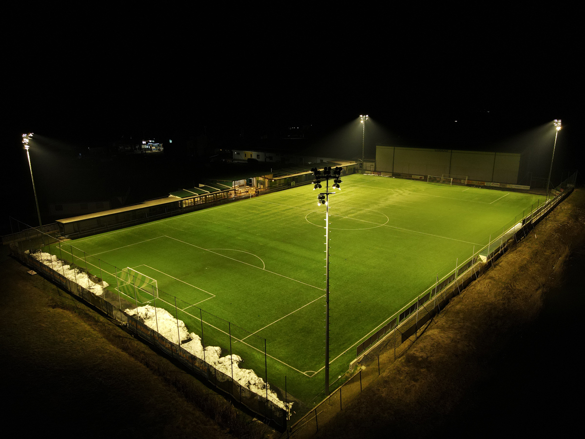 Mehr über den Artikel erfahren Moderne COB-LED-Technologie für optimale Lichtverhältnisse beim Sv RB Straden